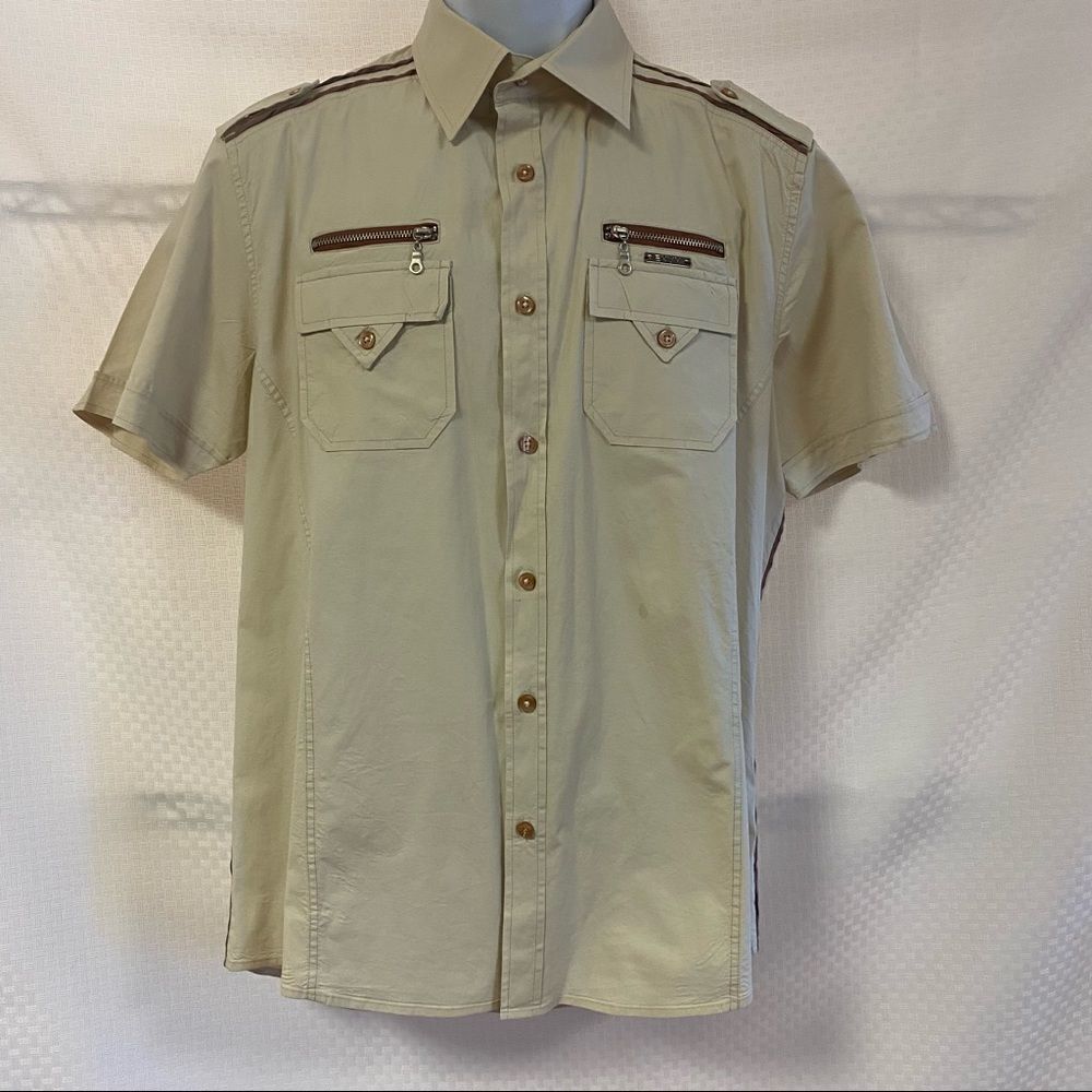 Men’s Envy shirt sleeve button down with decorative pockets